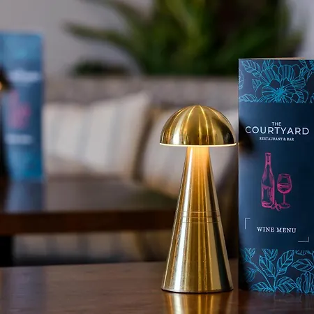 Hotel Clybaun 4*